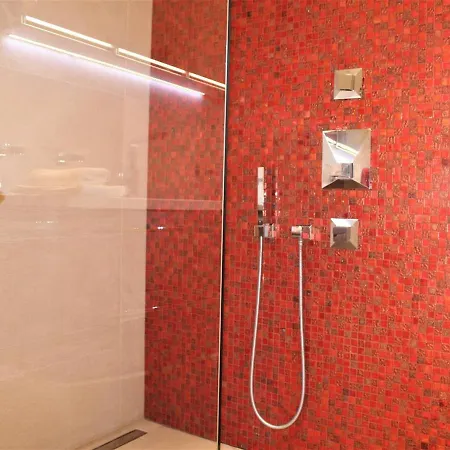 Moderne Avec Terrasse Et Garage - - Fr-1-252a-72 Villeneuve-Loubet
