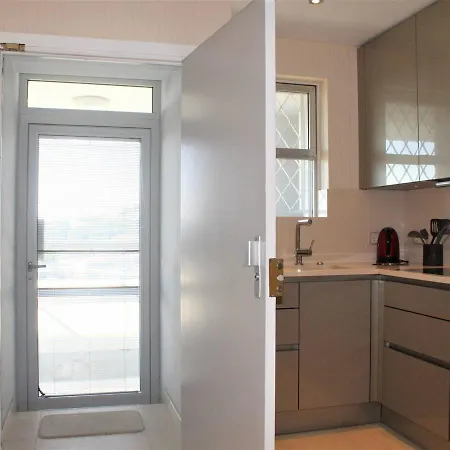 Apartment Moderne Avec Terrasse Et Garage - - Fr-1-252a-72